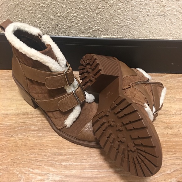 9 West Ankle Leather/Suede Booties - Picture 3 of 3